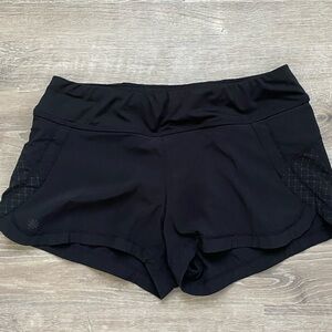 Athleta Women’s Black Running Shorts Size Small